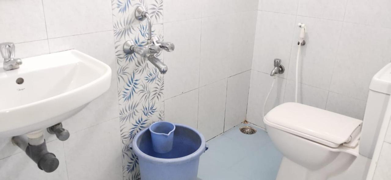 Grass Dew Hotel Йеркауд Екстериор снимка
